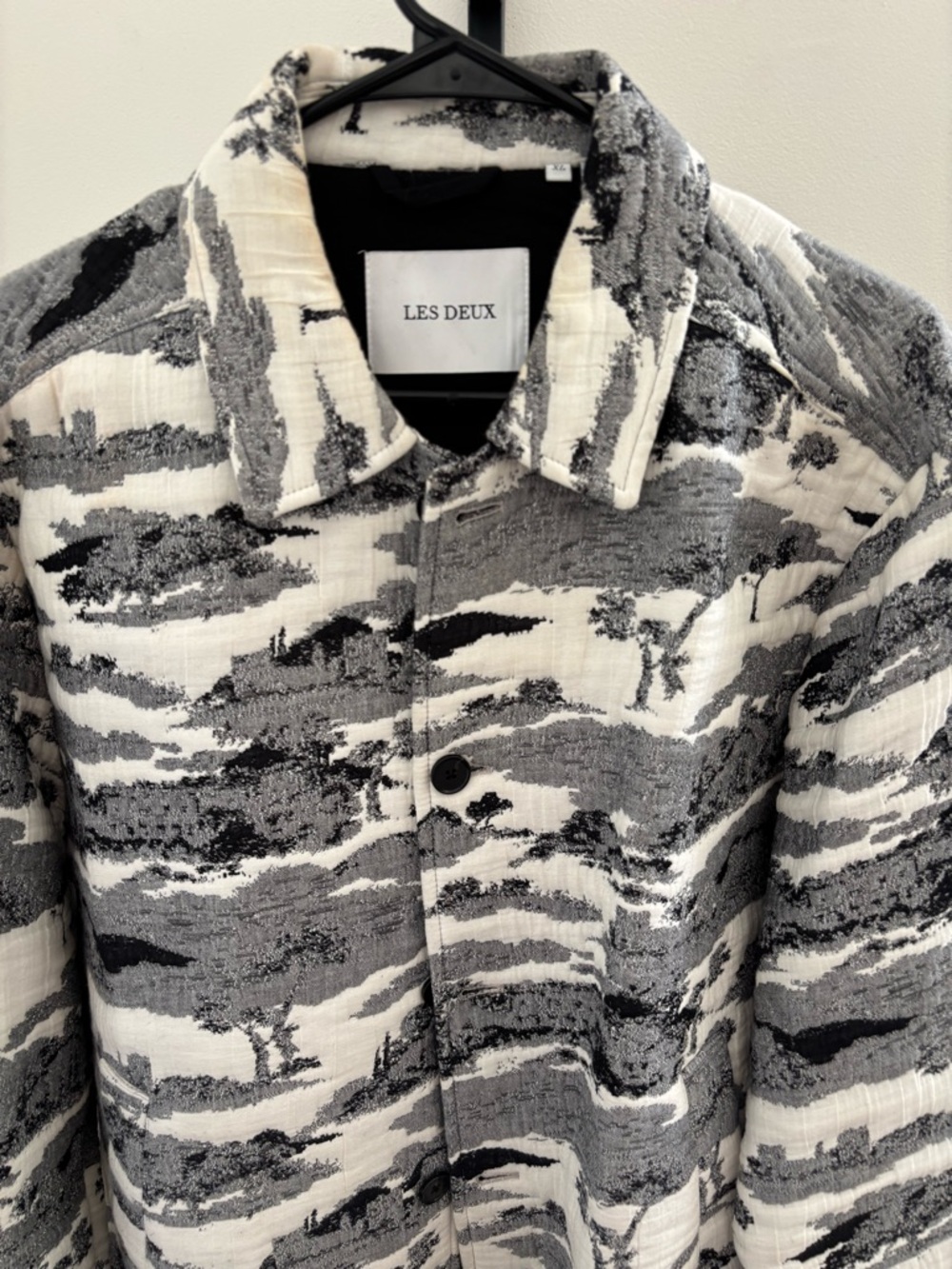 Les Deux Gray & White Patterned Quilted Jacket - Picture 3 of 5